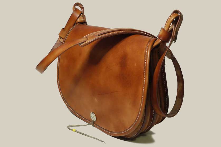 【Koudlka Leather(クーデルカ レザー)】【HB-1a-NT】ハンティングバッグ L